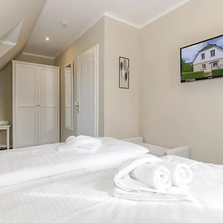 بيت للعطل Seepferdchen, 12a, Haus Zingst 12a *