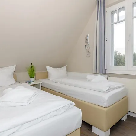 Seepferdchen, 12a, Haus Zingst 12a بيت للعطل *
